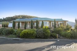80 Branscombe Rd, Claremont TAS 7011, Australia