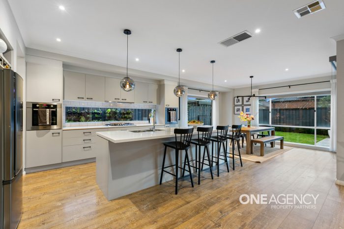 169 Citybay Dr Point Cook VIC 3030 Australia