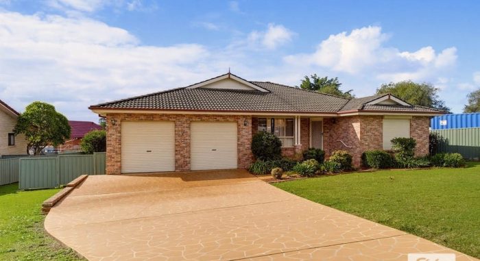 1 Clarke Cl, Wingham NSW 2429, Australia