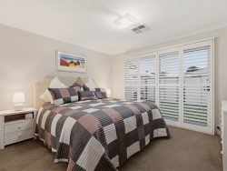 44 Coast Guard Rd, Seaford Meadows SA 5169, Australia