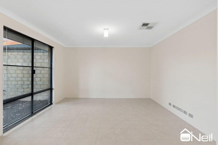 42 Colesbrook Dr, Byford WA 6122, Australia