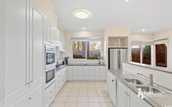 24 Collins Pl, Ringwood North VIC 3134, Australia