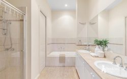 24 Collins Pl, Ringwood North VIC 3134, Australia