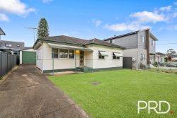 7 Coolaroo Cres, Lurnea NSW 2170, Australia