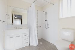 33 Diamond Cct, Rutherford NSW 2320, Australia