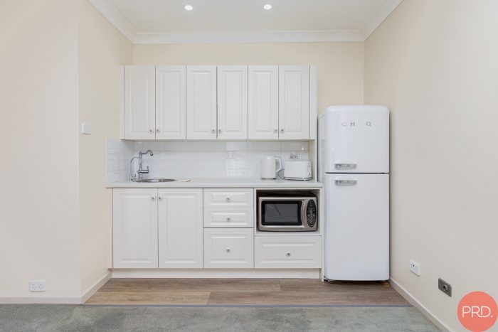 33 Diamond Cct, Rutherford NSW 2320, Australia