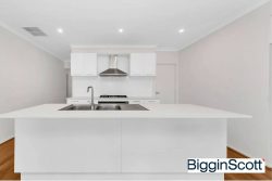 28 Ararat St, Tarneit VIC 3029, Australia