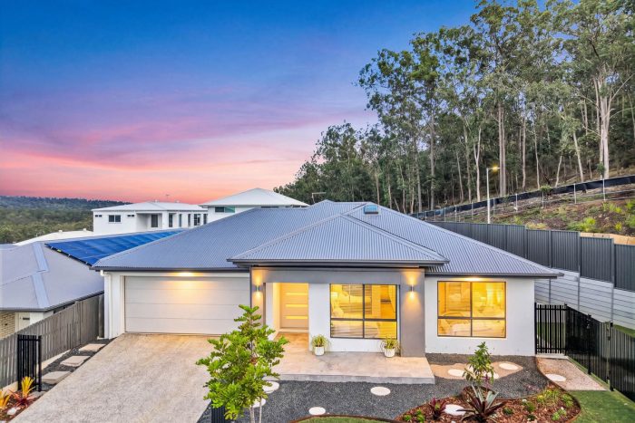 71 Capilano Wy, Spring Mountain QLD 4300, Australia