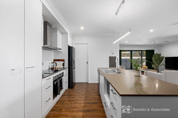 1 Flaxlilly Ln, Bandiana VIC 3691, Australia