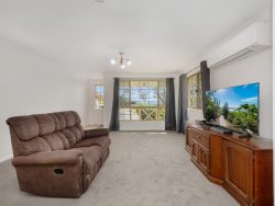 Unit 2/6 Gallagher Dr, Lismore Heights NSW 2480, Australia