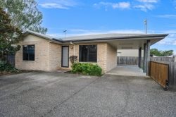 Unit 4/9 Maud St, Mirani QLD 4754, Australia