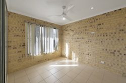 Unit 4/9 Maud St, Mirani QLD 4754, Australia