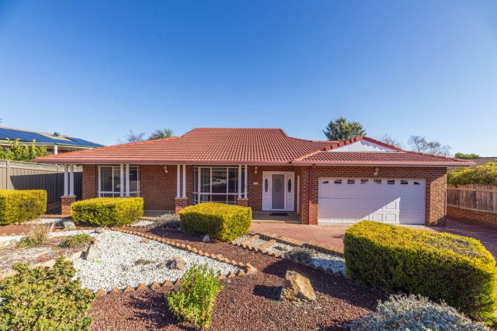 52 Halloran Dr, Jerrabomberra NSW 2619, Australia