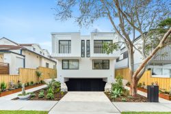 2/54 Hastings Parade, North Bondi NSW 2026, Australia