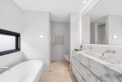 2/54 Hastings Parade, North Bondi NSW 2026, Australia