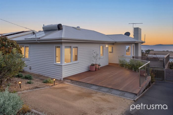 21 Hill St, Bellerive TAS 7018, Australia