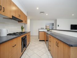 132 Whites Rd, Warrnambool VIC 3280, Australia