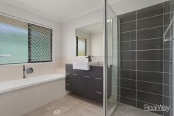 16 Kylah Ct, Yamanto QLD 4305, Australia