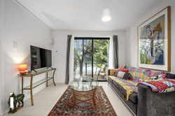 92 Eggleston Cres, Chifley ACT 2606, Australia
