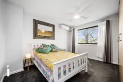 92 Eggleston Cres, Chifley ACT 2606, Australia
