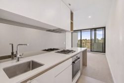 Unit 512/5 Irving Ave Box Hill VIC 3128 Australia