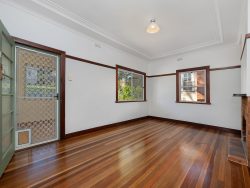 27 Jacaranda Ave, East Lismore NSW 2480, Australia