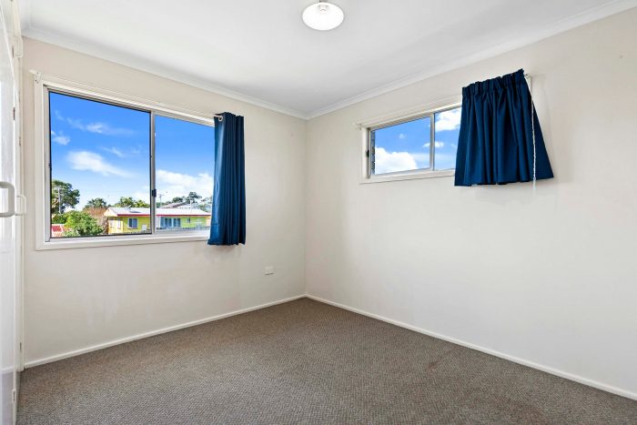 2 Jacaranda Dr, Torquay QLD 4655, Australia