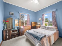 7 Kokoda Ave, Hamilton VIC 3300, Australia