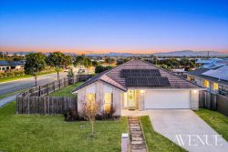 1 Lachlan St, Gleneagle QLD 4285, Australia