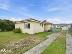 2 Lamont Pl, Gagebrook TAS 7030, Australia
