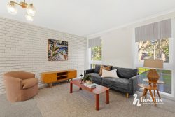 Unit 2/18 Lernes St, Forest Hill VIC 3131, Australia