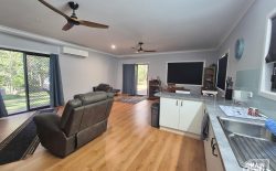 186 McLaughlan Rd Benarkin North QLD 4314 Australia