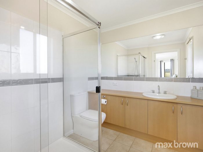1 Karabec Pl, Lilydale VIC 3140, Australia