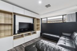 47 Glamorgan Loop, Ellenbrook WA 6069, Australia