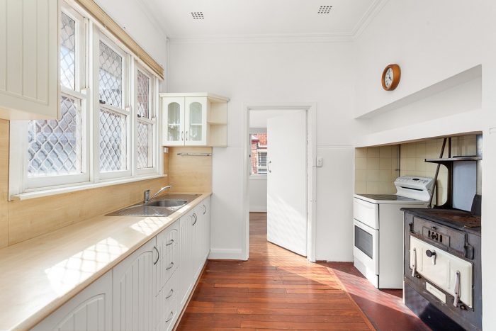 28 Victoria St, Guildford WA 6055, Australia