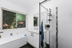 76 Palm Way, Dundowran Beach QLD 4655, Australia