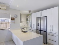 Unit 1/27 Pangarinda Pl, Mooloolaba QLD 4557, Australia