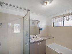 Unit 1/27 Pangarinda Pl, Mooloolaba QLD 4557, Australia