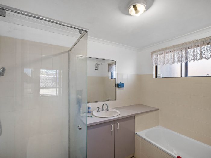 Unit 1/27 Pangarinda Pl, Mooloolaba QLD 4557, Australia