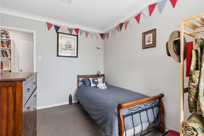 12 Patfield Pl, Kelmscott WA 6111, Australia