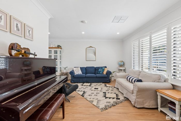 12 Patfield Pl, Kelmscott WA 6111, Australia