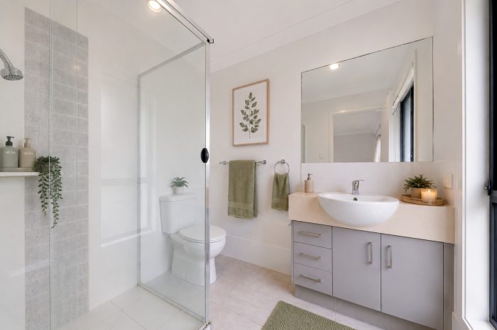 5 Pearl St, Cannonvale QLD 4802, Australia