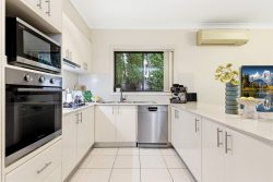 42 Perentie Rd, Belrose NSW 2085, Australia