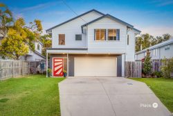 22 Long St, Clontarf QLD 4019, Australia