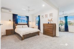 22 Long St, Clontarf QLD 4019, Australia