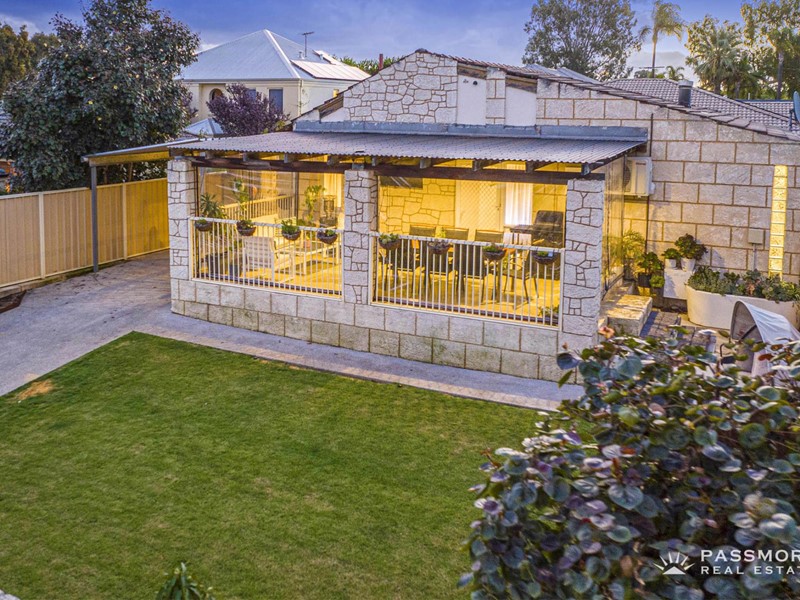 133 Fern Rd, Wilson WA 6107, Australia