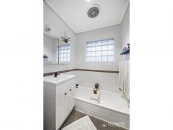 133 Fern Rd, Wilson WA 6107, Australia