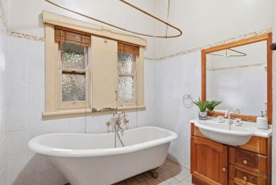 114 Railway St, Woy Woy NSW 2256, Australia