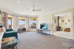 59 Ray Carter Dr, Quirindi NSW 2343, Australia
