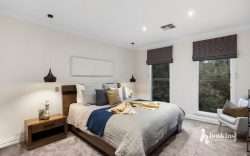 652-654 Ringwood-Warrandyte Rd, Park Orchards VIC 3114, Australia